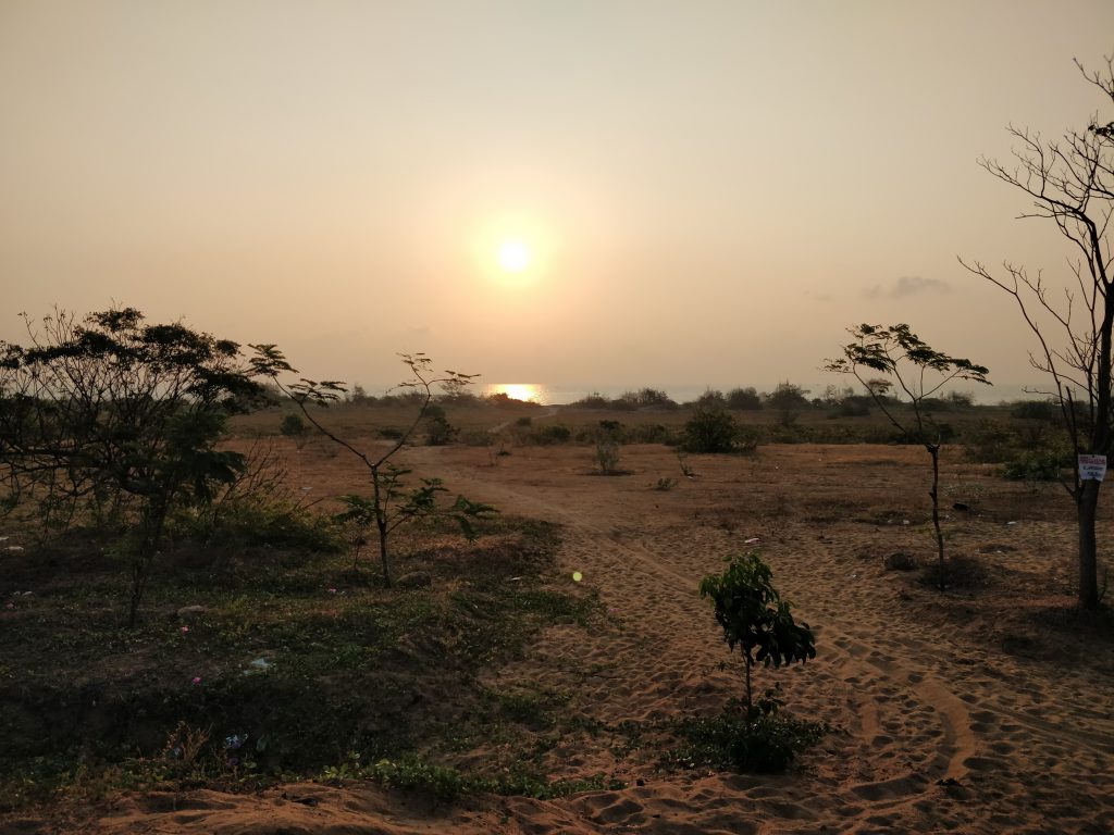 Thalli Pogadhey ( A trip from chennai to pondicherry) - Niranninja